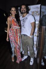 Sarah Jane Dias, Ranvijay Singh at Aroma Thai Spa event in Mumbai on 12th Oct 2012 (20).JPG